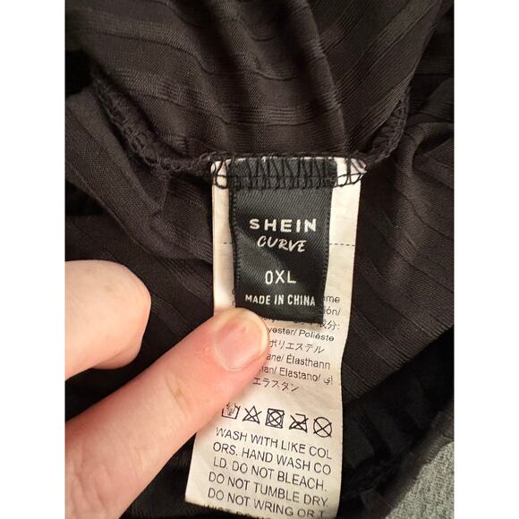 SHEIN Curve | Women's Solid Ribbed Mini Skirt | 0XL - Picture 3 of 3